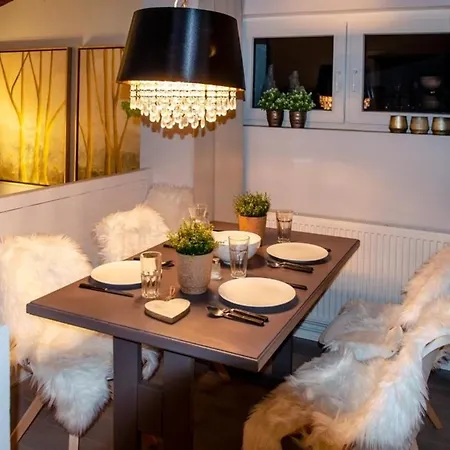 Eifel Cottage *